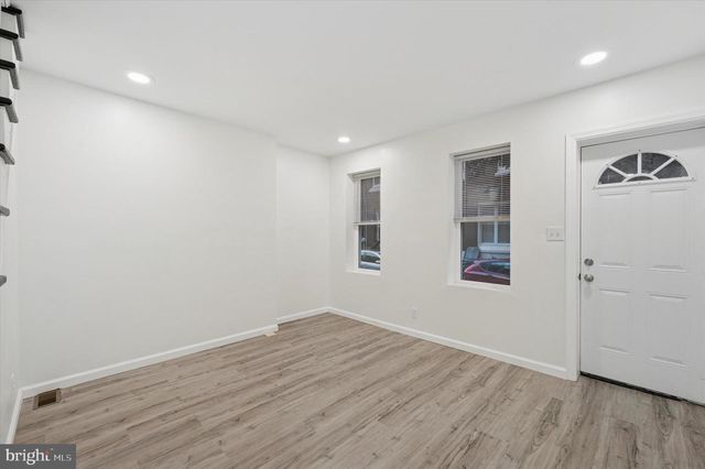 1309 S MOLE ST, Philadelphia, PA 19146