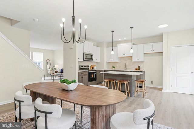 2162 GOLDEN EAGLE DR, York, PA 17408