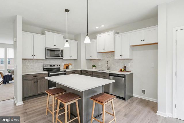 2162 GOLDEN EAGLE DR, York, PA 17408