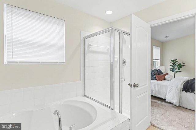 2162 GOLDEN EAGLE DR, York, PA 17408