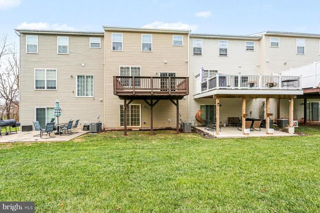 2162 GOLDEN EAGLE DR, York, PA 17408