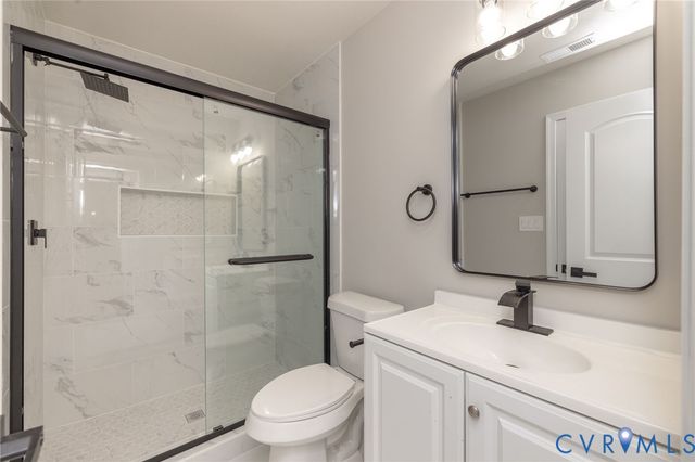 1103 Burnside St, Hopewell, VA 23860