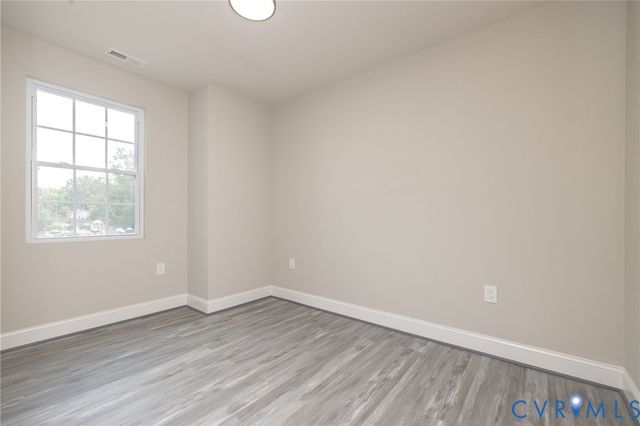 1103 Burnside St, Hopewell, VA 23860