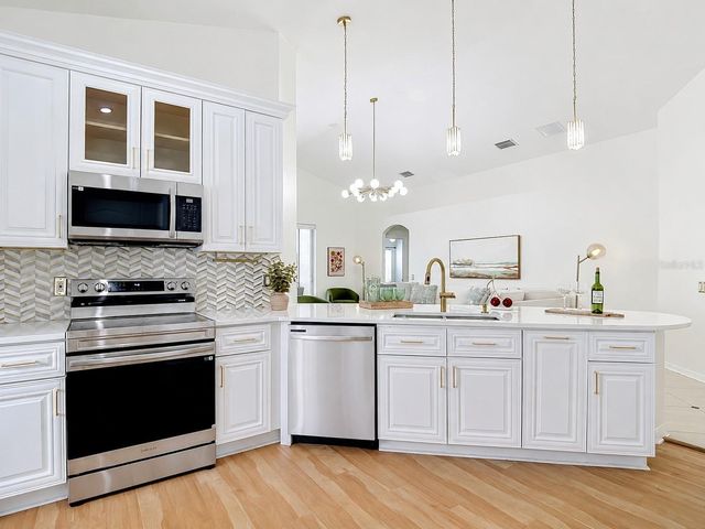 2818 MUSKY MINT DRIVE, Land O Lakes, FL 34638