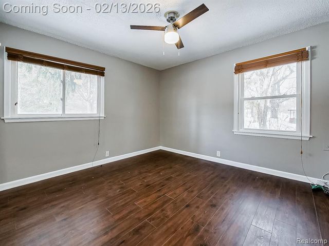 25330 Brookview Street, Farmington, MI 48336