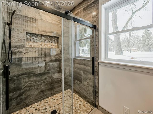 25330 Brookview Street, Farmington, MI 48336