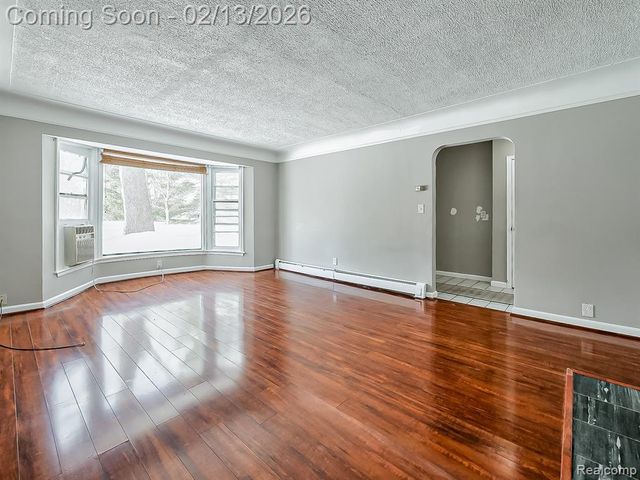 25330 Brookview Street, Farmington, MI 48336