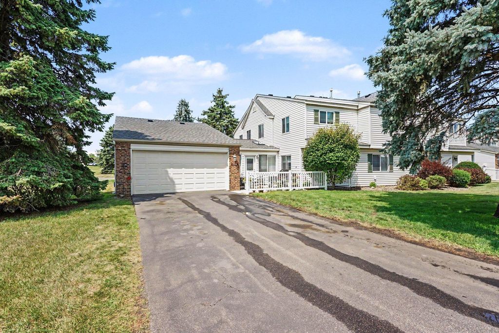 7714 157th Street W, Apple Valley, MN 55124