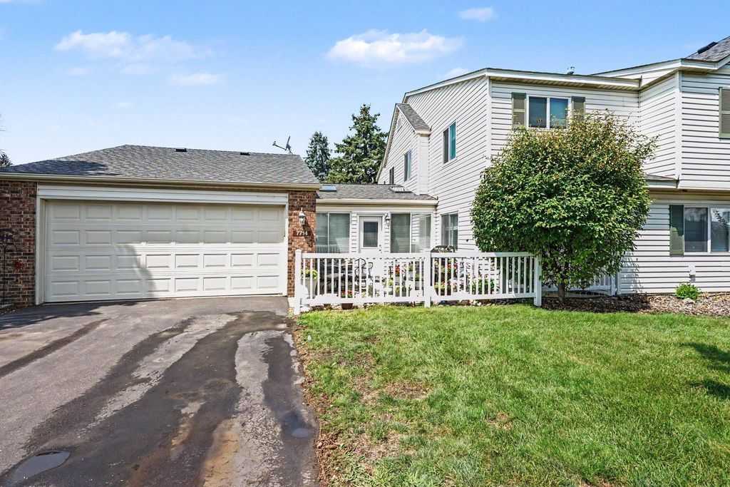 7714 157th Street W, Apple Valley, MN 55124 — photo 2