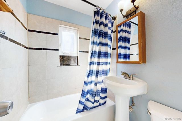 1325 Upham Street, Lakewood, CO 80214