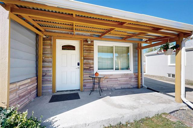 1325 Upham Street, Lakewood, CO 80214