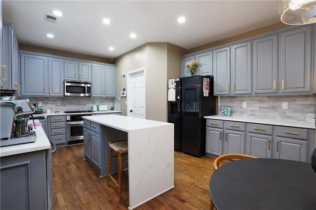 7185 Hartsfield Place, Suwanee, GA 30024