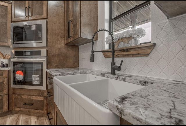 1033 Lonesome Dove Dr, Groveton, TX 75845