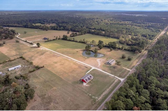 1033 Lonesome Dove Dr, Groveton, TX 75845