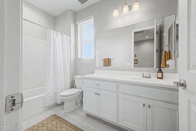 6303 N 67TH Lane, Glendale, AZ 85303