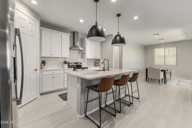 6303 N 67TH Lane, Glendale, AZ 85303