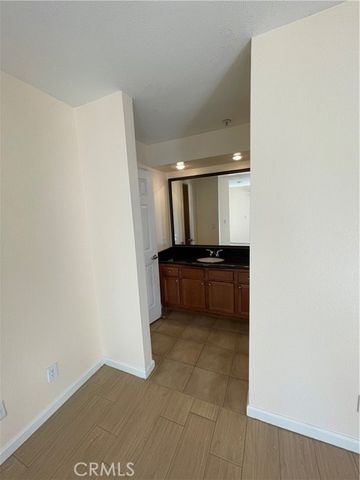 1965 Las Colinas Circle 308, Corona, CA 92879