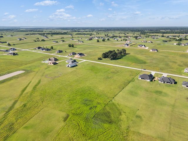 602 Longhorn Trail, Angleton, TX 77515