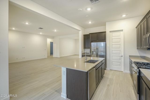3831 E GALLATIN Way, San Tan Valley, AZ 85143