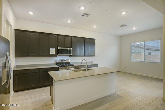 3831 E GALLATIN Way, San Tan Valley, AZ 85143