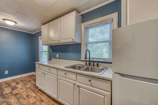 2300 Beverly Hill Street, Kingsport, TN 37664