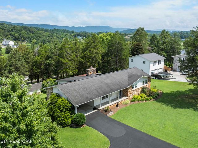 198 Red Cedar Rd, Lafollette, TN 37766
