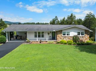 198 Red Cedar Rd, Lafollette, TN 37766