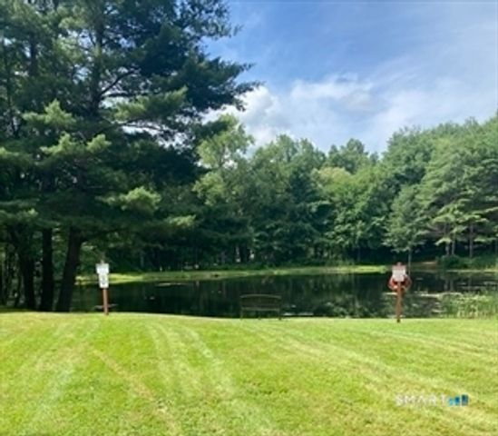 25 RTE 197 Route, Woodstock, CT 06281