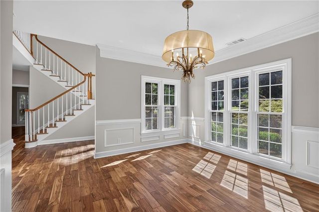 125 Kiveton Park Drive, Roswell, GA 30075