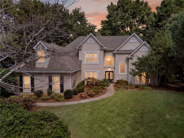 125 Kiveton Park Drive, Roswell, GA 30075