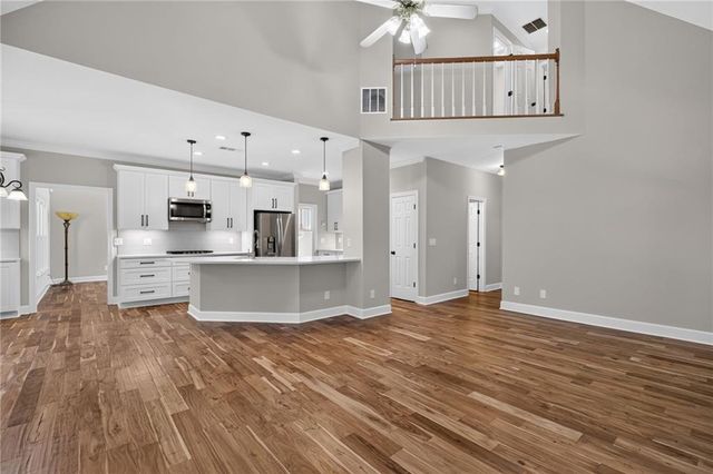125 Kiveton Park Drive, Roswell, GA 30075