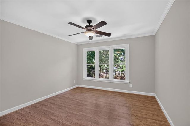 125 Kiveton Park Drive, Roswell, GA 30075