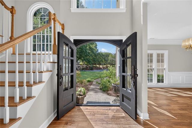 125 Kiveton Park Drive, Roswell, GA 30075