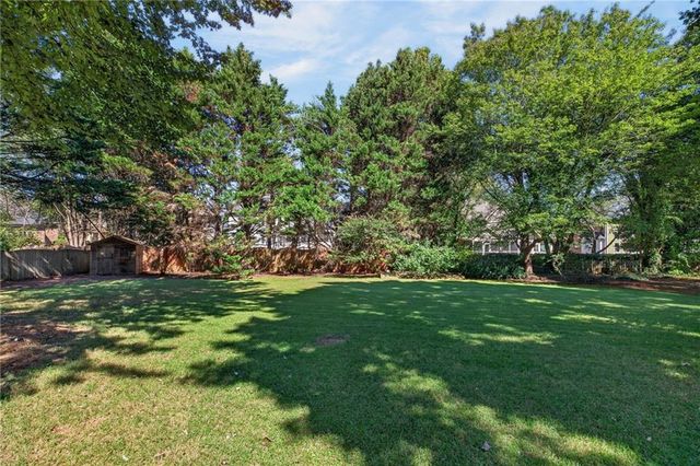 125 Kiveton Park Drive, Roswell, GA 30075