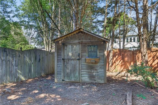 125 Kiveton Park Drive, Roswell, GA 30075
