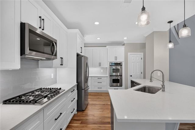 125 Kiveton Park Drive, Roswell, GA 30075