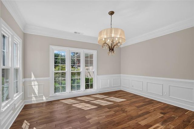125 Kiveton Park Drive, Roswell, GA 30075