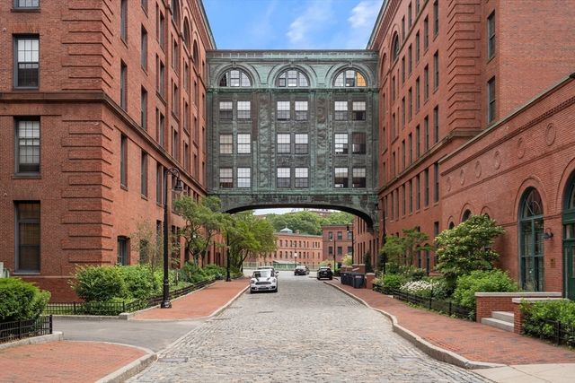 1241-1255 Adams St B302, Boston, MA 02124