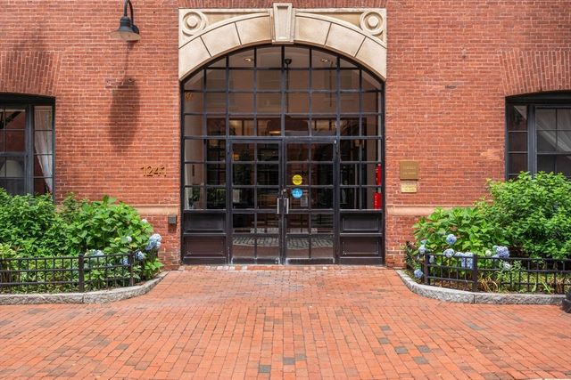 1241-1255 Adams St B302, Boston, MA 02124