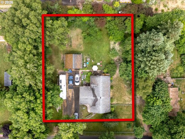 6611 Ne CHESTNUT St, Hillsboro, OR 97124