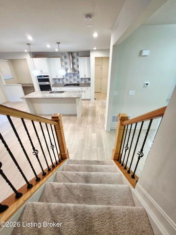 17505 Shakes Creek Dr, Fisherville, KY 40023