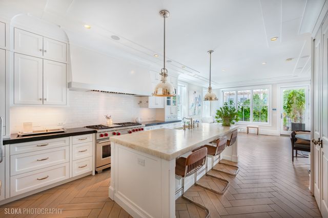 1942 N Sedgwick Street PH, Chicago, IL 60614