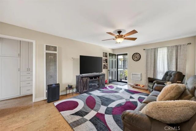 660 S Glassell 12, Orange, CA 92866