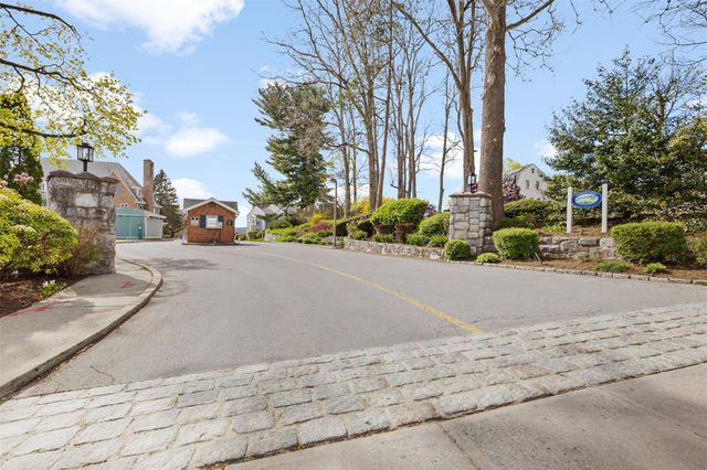 83 Hudson Point Lane, Ossining, NY 10562