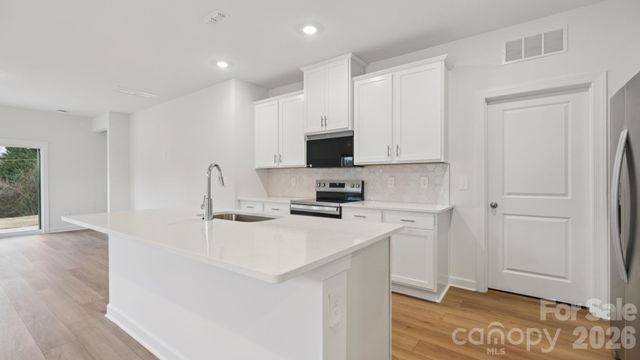 5045 Poplin Valley, Cherryville, NC 28021