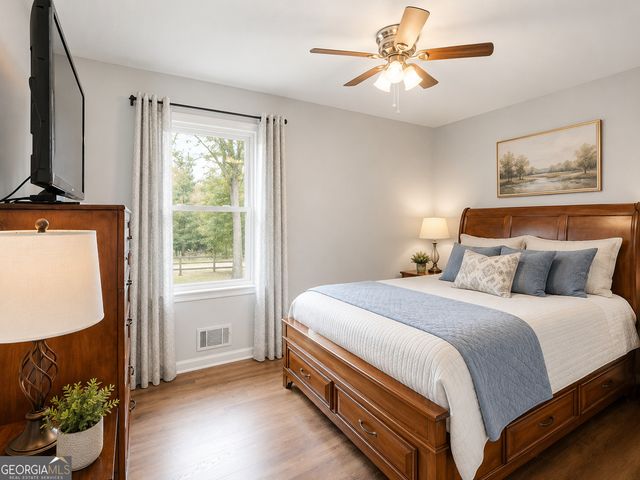 899 Simmons Road, Social Circle, GA 30025