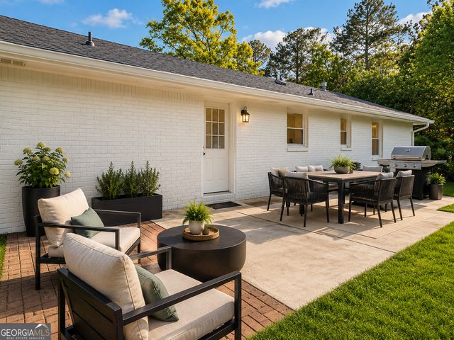 899 Simmons Road, Social Circle, GA 30025