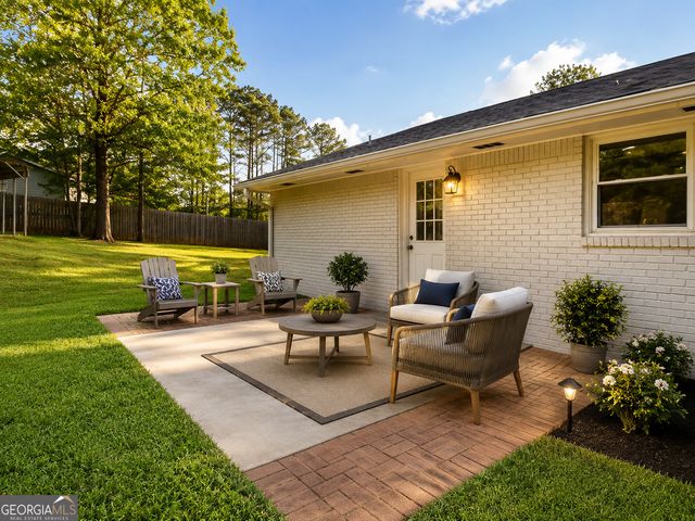 899 Simmons Road, Social Circle, GA 30025
