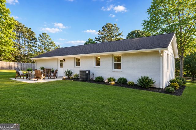 899 Simmons Road, Social Circle, GA 30025