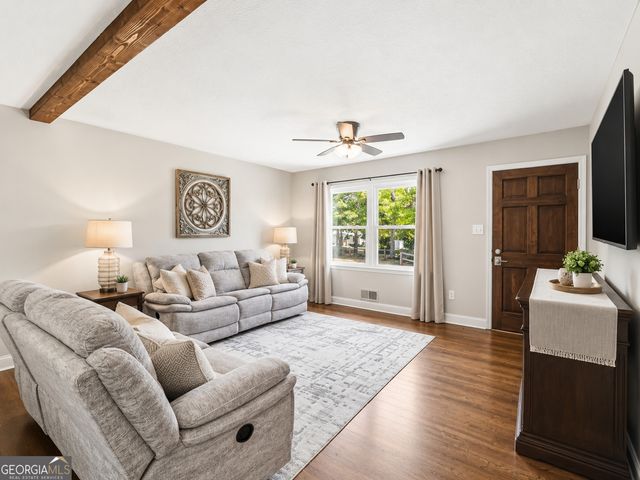 899 Simmons Road, Social Circle, GA 30025